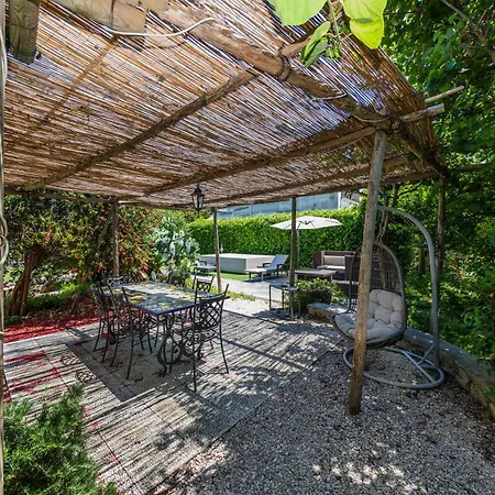 Ninfea - Garden Retreat *